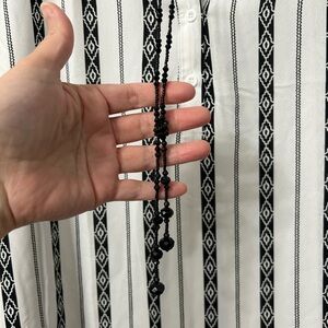 Black long fashion necklace
